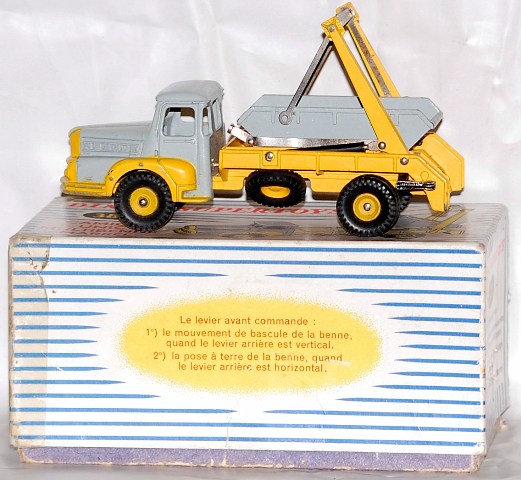 Camion Dinky Toys 38A Multibenne Marrel – Fabrication France (Occasion)
